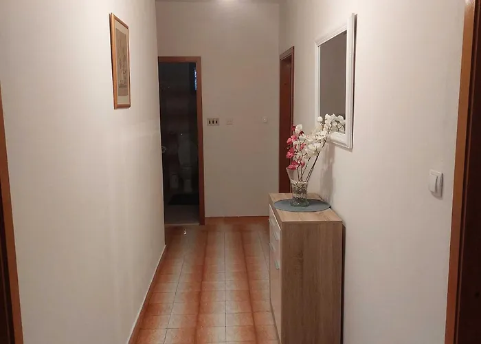 Dominik - Two Bedroom With Terrace And Sea View Апартаменты *