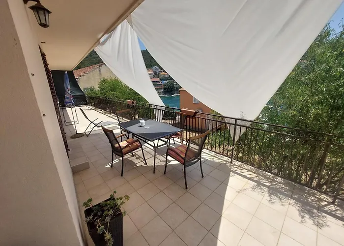 Dominik - Two Bedroom With Terrace And Sea View *