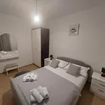 Dominik - Two Bedroom With Terrace And Sea View Apartment *