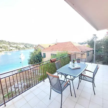 Dominik - Two Bedroom With Terrace And Sea View Smokvica (Korcula)