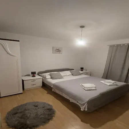 Dominik - Two Bedroom With Terrace And Sea View Appartement Smokvica (Korcula)