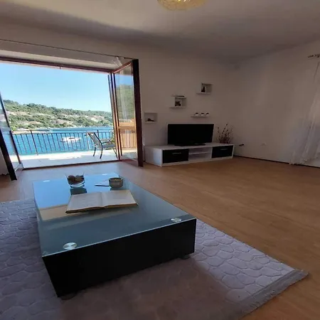 Apartmán Dominik - Two Bedroom With Terrace And Sea View Smokvica (Korcula)