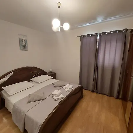 Dominik - Two Bedroom With Terrace And Sea View Smokvica (Korcula)