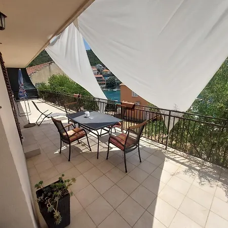 Dominik - Two Bedroom With Terrace And Sea View *