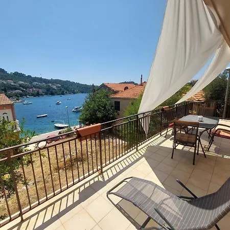 아파트 Dominik - Two Bedroom With Terrace And Sea View Smokvica (Korcula)