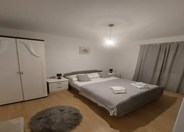 Dominik - Two Bedroom With Terrace And Sea View 아파트 Smokvica (Korcula)